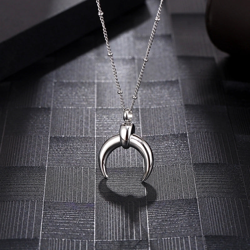 Crescent Glow – Moon Pendant Necklace (Gold & Silver)